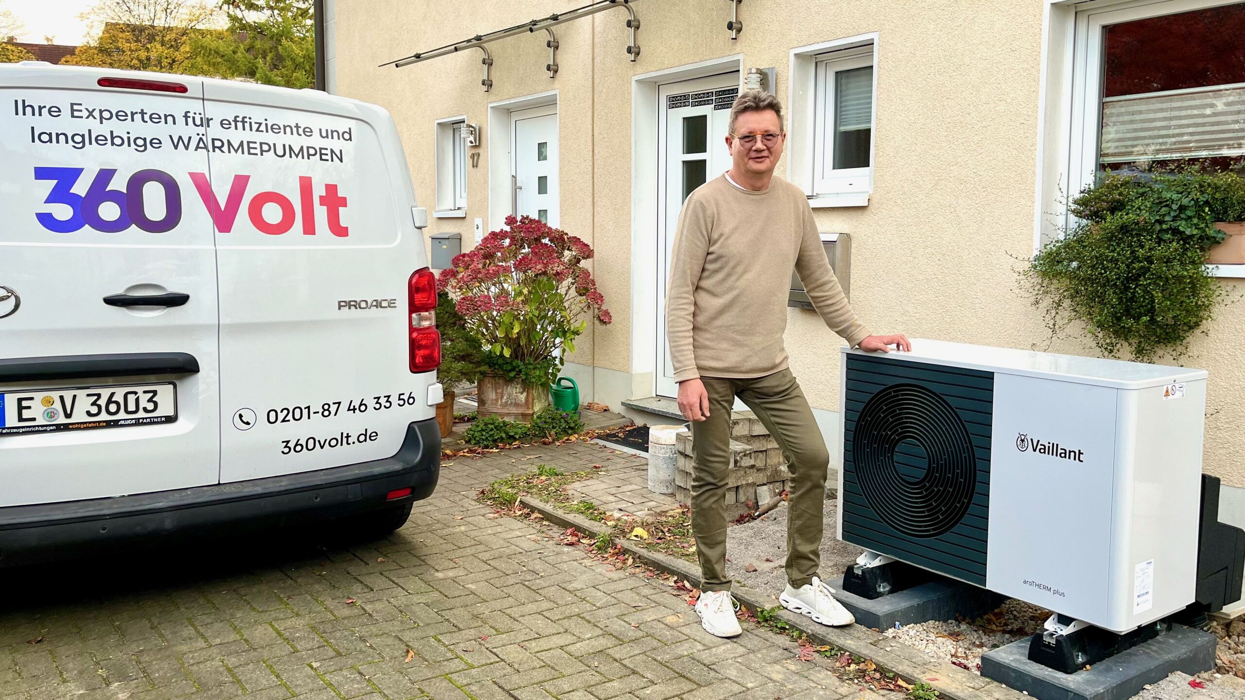 Vaillant Luft-Wasser-Wärmepumpe eines Einfamilienhauses in Bochum installiert von 360Volt